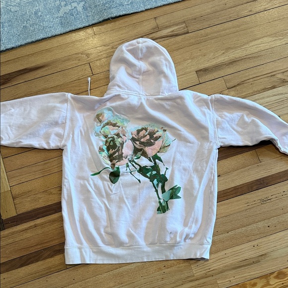 Taylor Swift Lover Pink Hoodie with Embroidered Logo - Picture 4 of 4